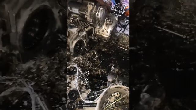 Меняем каробку на мопеде альфа 110 кубов, коленвал сказал салам алейкум смотреть онлайн