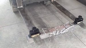 Магнитный подборщик для автопогрузчика