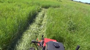 самая дешевая косилка к мотоблоку в работе на сене.