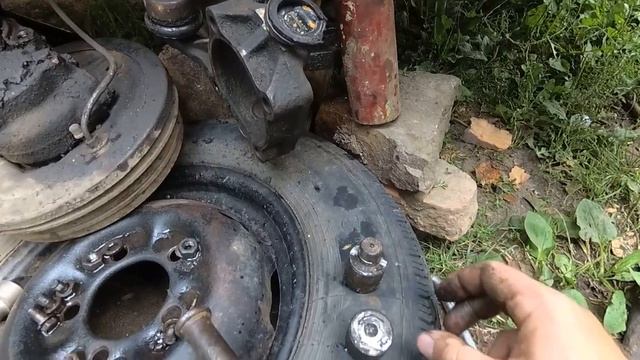 Луаз 967 замена шкворни и рулевого наконечника (без опыта) смотреть онлайн