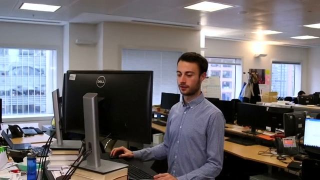 Nissan's legendary boss is under arrest смотреть онлайн