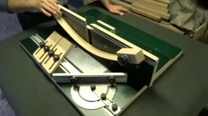 Универсальный небольшой стол для циркулярки и фрезера