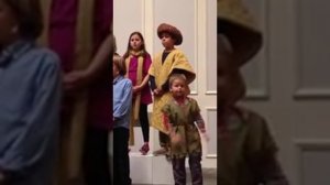2021 Boy has to pee during Christmas pageant; Dances instead