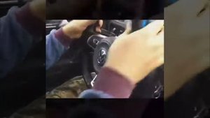 Как снять подушку безопасности Vw Golf mk7 GTI / GTD  VOLANTY.CZ