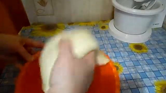 Булочки(Дрожжевое тесто на кефире)