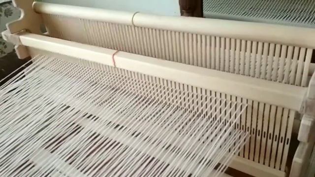 Заправка саржи 1:2 на станке с двумя бердами смотреть онлайн