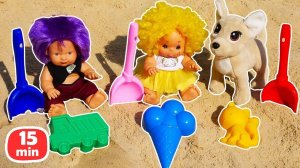 Песочница для малышей — Куклы лепят куличики из разноцветных формочек — Развивающее видео для детей