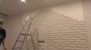 Установка гипсовой плитки на стену. Быстрый метод - клеим на герметик.Декоративный камень ГРАНИТ