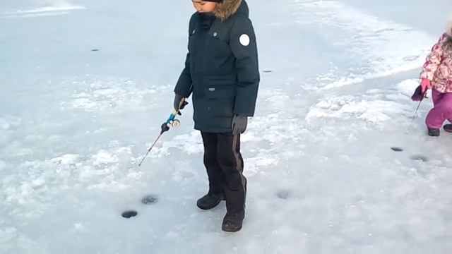 Балеринка на рыбалке.