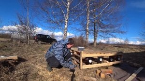 ЛОДОЧНЫЙ ПРИЧАЛ ИЗ ПОДДОНОВ И ПИВНЫХ БУТЫЛОК