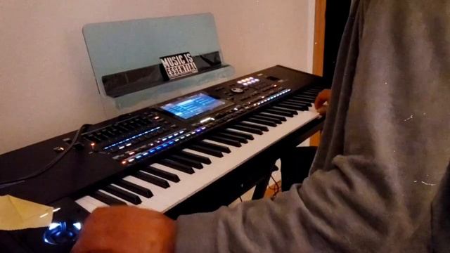 Korg pa5x new 2024#music#Korg_pa5x_2024 смотреть онлайн