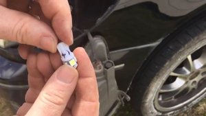 #96 Nissan Presage Park Lamp Bulb Replacement