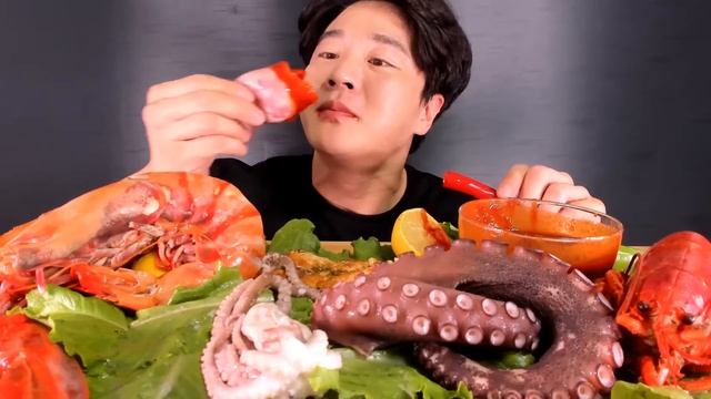 MOST POPULAR SEAFOOD BOIL ?? GIANT OCTOPUS & SHRIMP SQUID LOBSTER SALMON MUKBANG 인기있는 모듬 해산물 먹방 смотреть онлайн