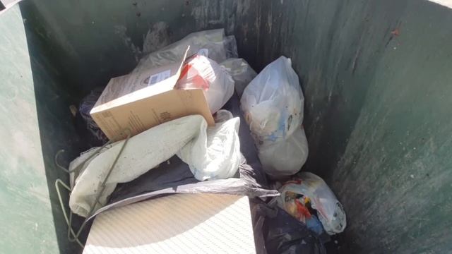 Находки в мусорных баках. Лазаю по помойкам Краснодарского края) находки на помойках