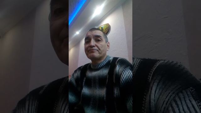 Какой потолок лучше сделать в ванной комнате.