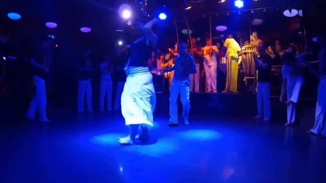Capoeira Oxumare Performance - Ibiza Night Club 2013 part3 смотреть онлайн