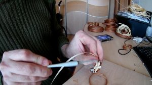 №7 Плетение основного узла (простой узел ) Начало плетения изделия.