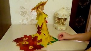 Платье из осенних листьев для куклы.Леди золотая осень.