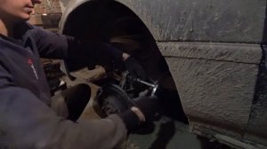 Замена стоек на Toyota Vista sv30