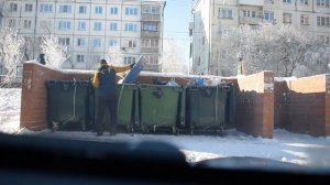 НАХОДКИ НА МУСОРКЕ. СДАЛ МЕТАЛЛ. Закон Изобилия. Деньги в Мусорке. Dumpster Diving in SIBERIA.