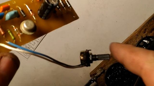 Бегущие огни с изменяемым направлением и плавным зажиганием ламп на тиристорах. смотреть онлайн