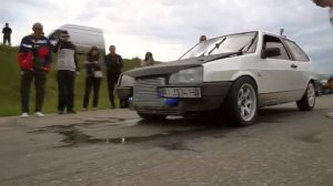 СЕЛЬСКИЙ МУЖИК на ВАЗ 2108 против ПОНТОРЕЗОВ на МАЖОРНЫХ СПОРТКАРАХ