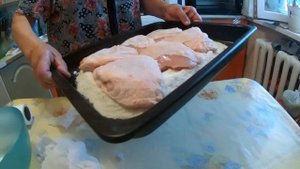 Сочная курочка на соли. Готовим в жарочном шкафу.
