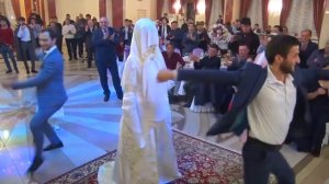 Очень интересная Балкарская свадьба (традиции выход невесты обряд)