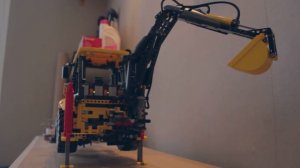Лего Экскаватор-погрузчик Volvo BL61/Lego Backhoe loader Volvo BL61