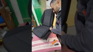 Съем и установка сидения Киа Рио установка чехлов! How to remove the Kia Rio seat installing covers