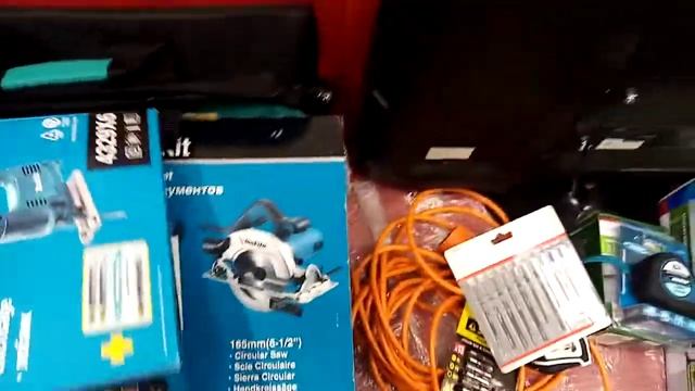 Ремонт продолжается, небольшой обзор рабочего дня, немного о вытяжке смотреть онлайн