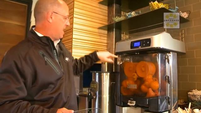 Соковыжималка для цитрусовых Zumex Versatile Pro смотреть онлайн