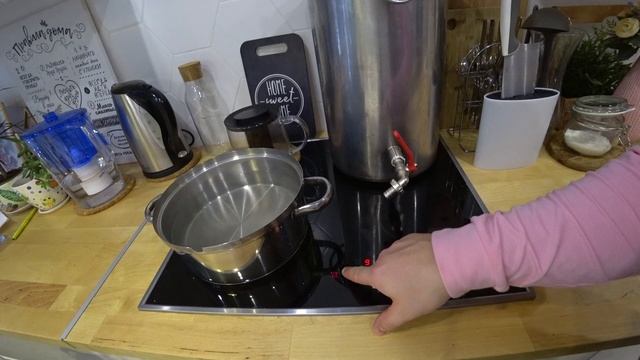 Мандариновый сок (а стоит ли?). Обзор соковарки S1 Tima. Продолжаем эксперименты над мандаринами. смотреть онлайн