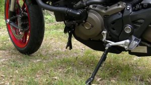 Ducati Monster 821 Action Review │ First Ride │ Cracking Mechanics
