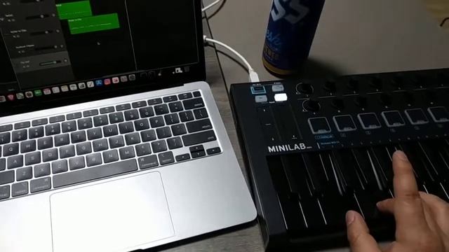 macbook air m1 & arturia minilab mkII & garageband смотреть онлайн