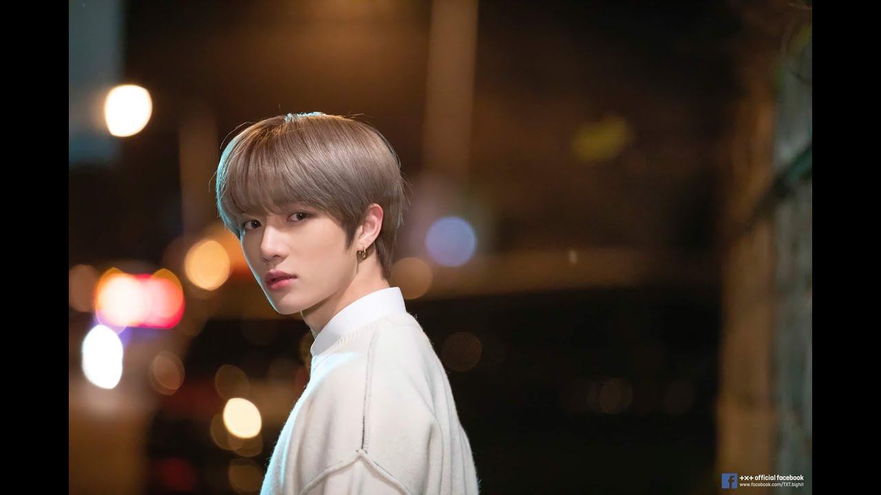 Обзор на группу TOMORROW X TOGETHER. Мама- фанатка обсуждает. Wish all of them to stay healthy! смотреть онлайн