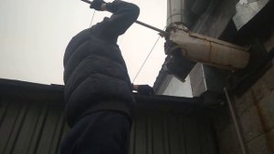 Чистка дымохода буржуйки печки Chimney cleaning