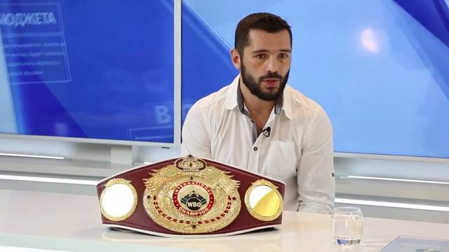 Профессиональный боксёр Артур Акавов о боксе, мотивации и о себе смотреть онлайн