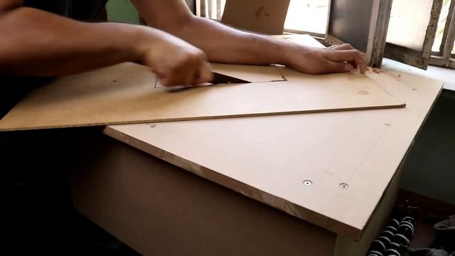 Turn your Circular Saw into Table Saw |  DIY Table saw смотреть онлайн