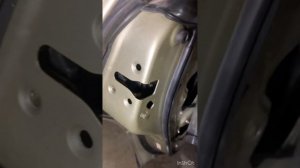 Subaru Forester 2003 замена задней левой ручки Replacement of rear left door handle