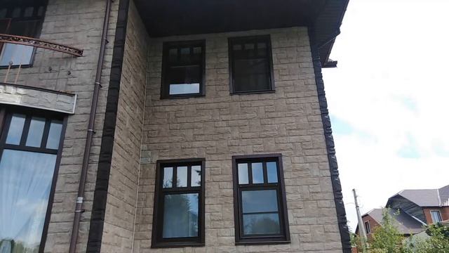 Обшили дом цокольным виниловым сайдингом. смотреть онлайн