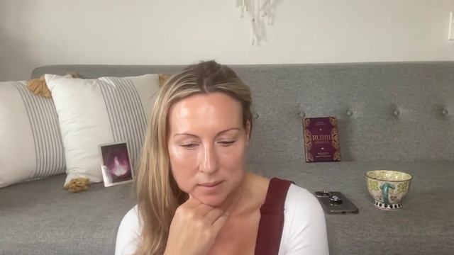 RUMI ORACLE GUIDE BOOK #26 - AL-UZZA STAR OF VENUS смотреть онлайн