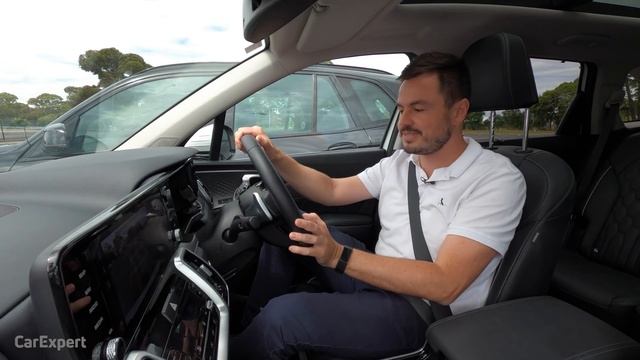 How do parking sensors work? Parking tech, radar & remote hands free explained! смотреть онлайн