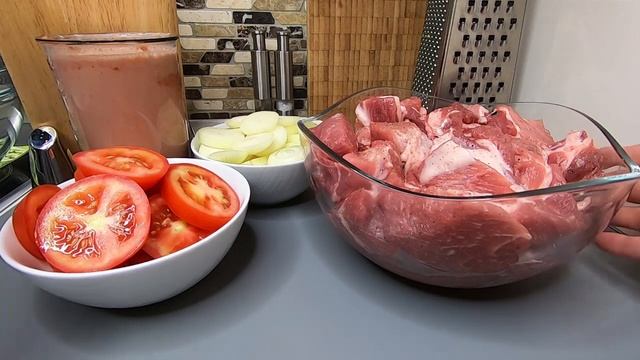 Самый нежный шашлык получается в этом маринаде .Шашлык в сливочно -томатном маринаде . смотреть онлайн