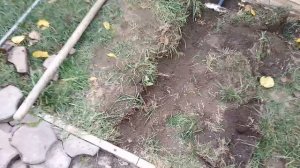 Эпизоды работы: прокладка кабеля под землей.