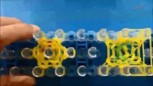 Браслеты из резинок! Как плести брелок 3D из резинок Банан