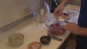 Сардельки говяжьи (рецепт приготовления).