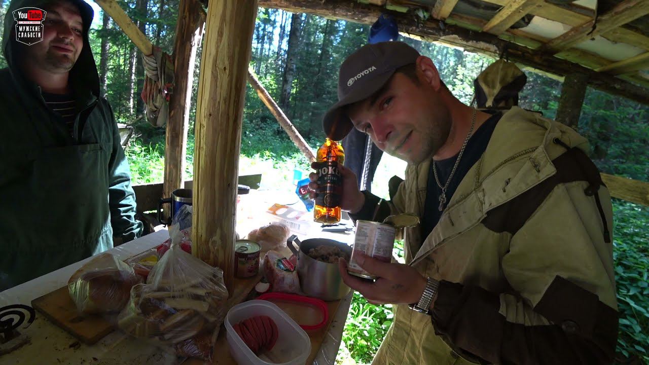 ЖЕСТЬ! Лопаты в виде щук и язей одна за одной. Ночуем в избе. Лесной быт. Тайга. смотреть онлайн