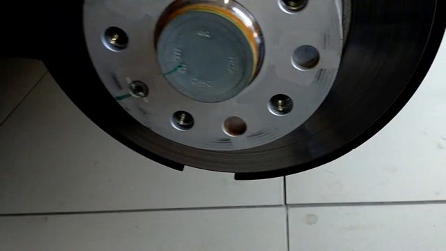 Skoda Karoq - установка запасного колеса смотреть онлайн