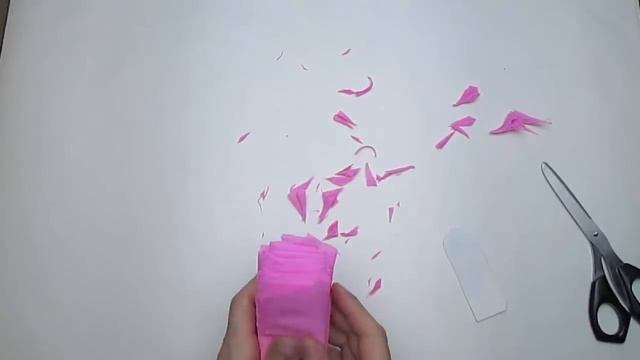 Помпоны из гофрированной бумаги